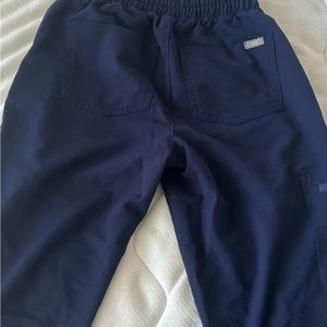 Figs Zamora™ Jogger Scrub Pants! Navy color